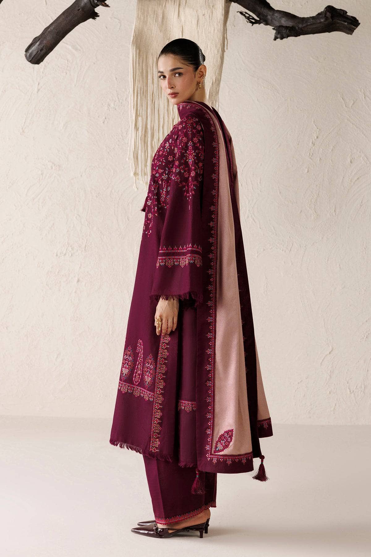 Jazmin Winter Luxury 26/Exclusive/EMBROIDERED PREMIUM KHADDAR UW-0291