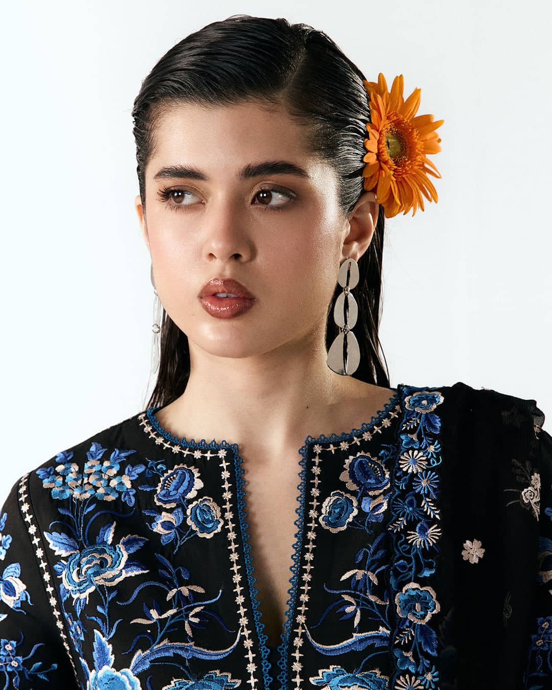 Hot🔥Seller/Jugnu Lahore Lawn/Vol 3/Ari/Black/Chiffon Embroideried Dupatta