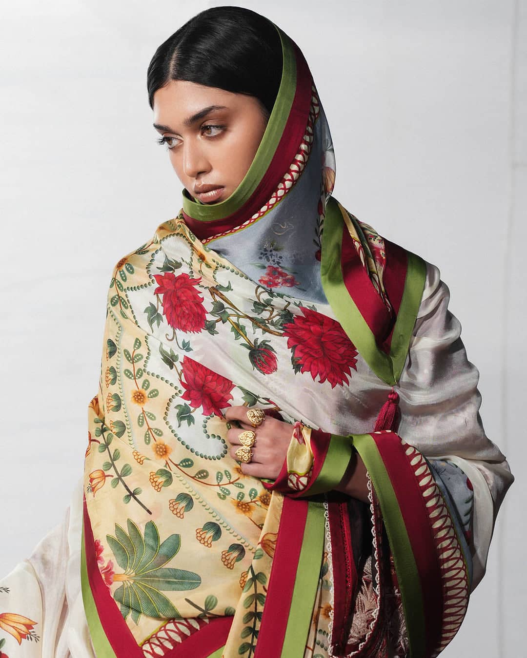 Restocked/Jugnu Lahore Lawn/Diryaz/Red