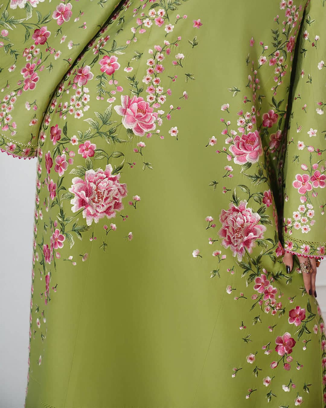 img_jugnu_lahore_lawn_awwal_boutique