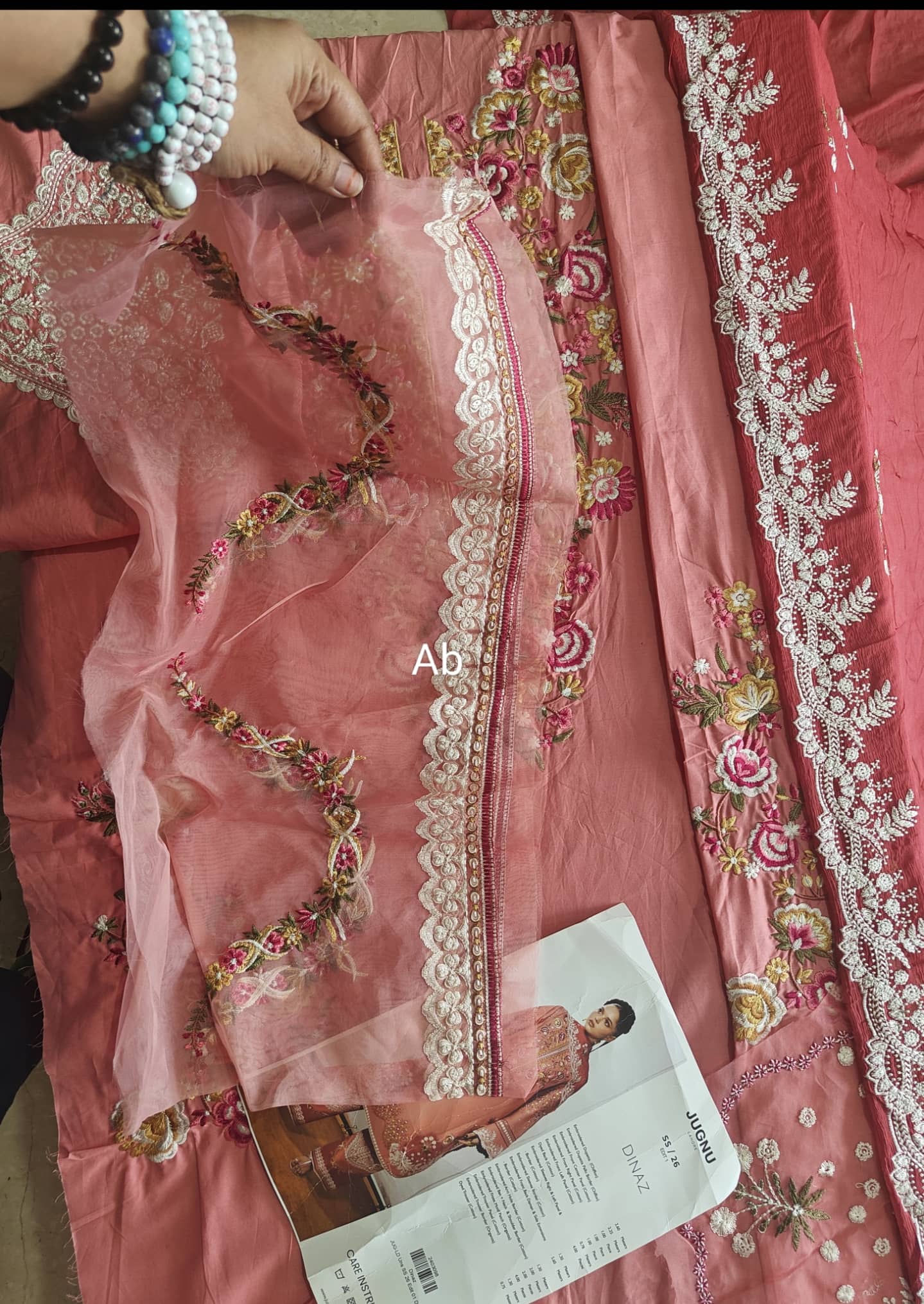 Hot🔥Seller/Open Pic/Jugnu Lahore Lawn/Dinaz/Pink