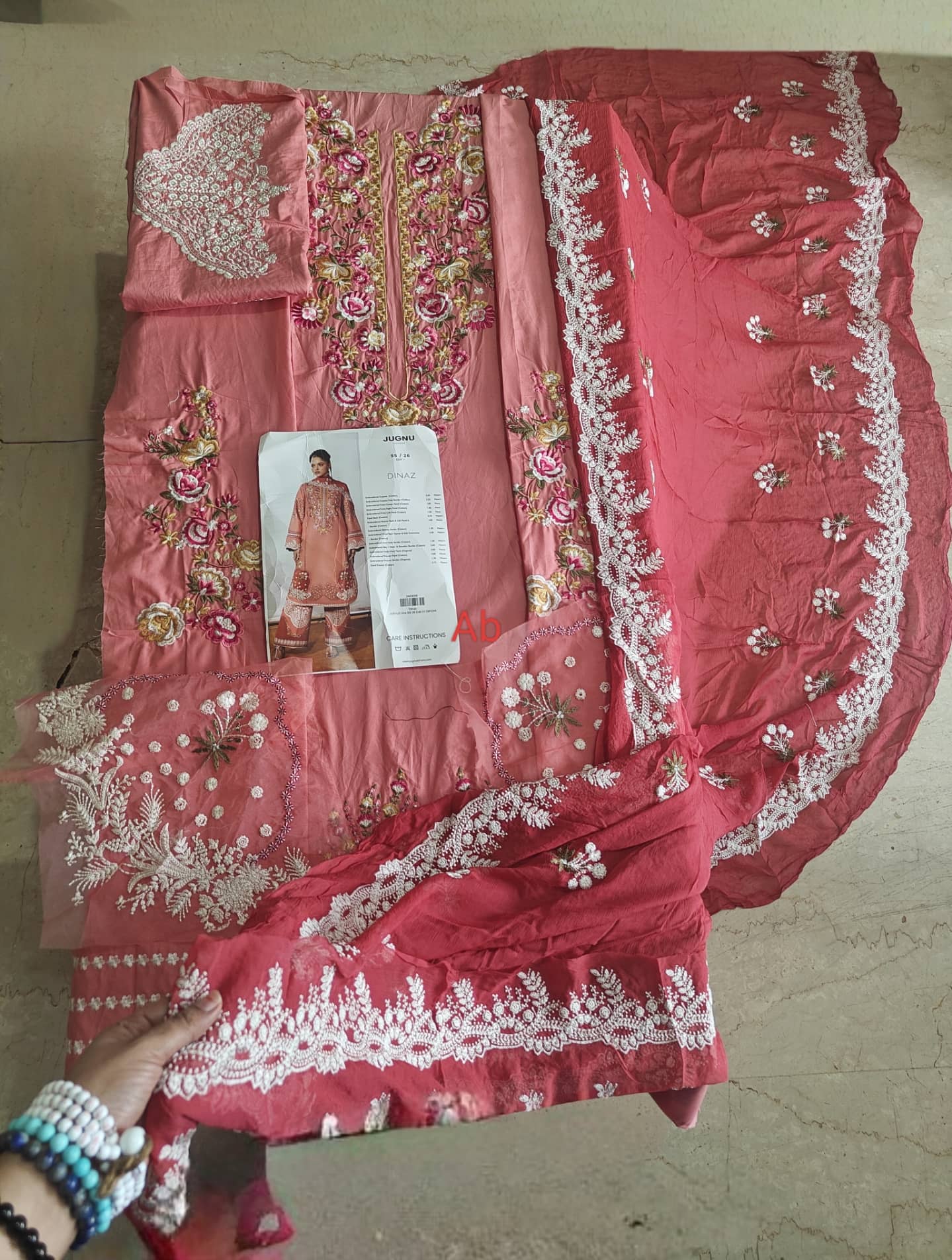 Hot🔥Seller/Open Pic/Jugnu Lahore Lawn/Dinaz/Pink