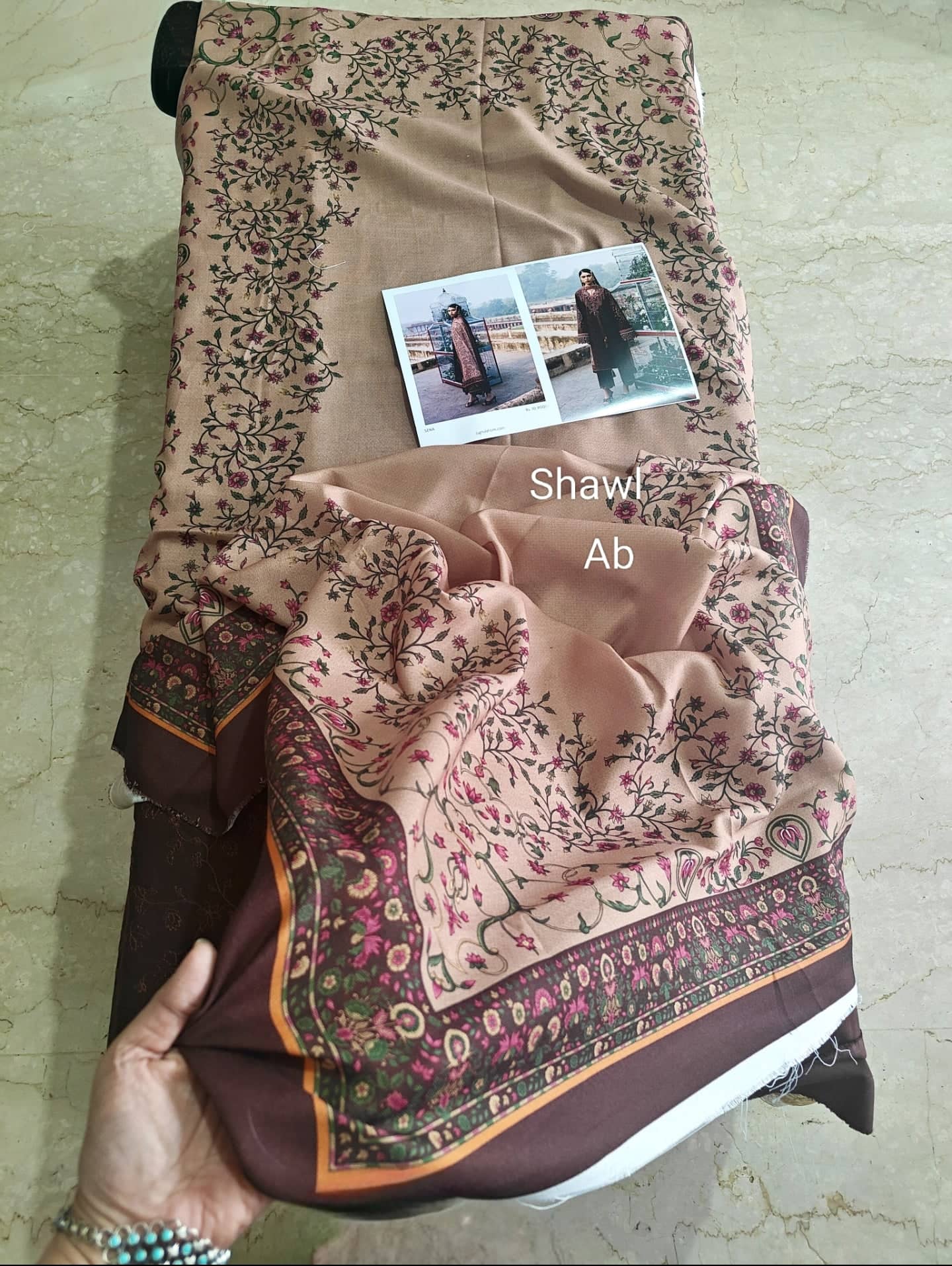 img_jugnu_lahore_khaddar_winter_awwal_boutique