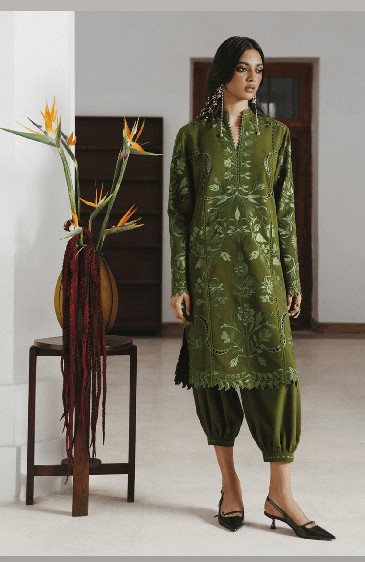 Jugnu Lahore/Karandi/Zinia/Olive Green