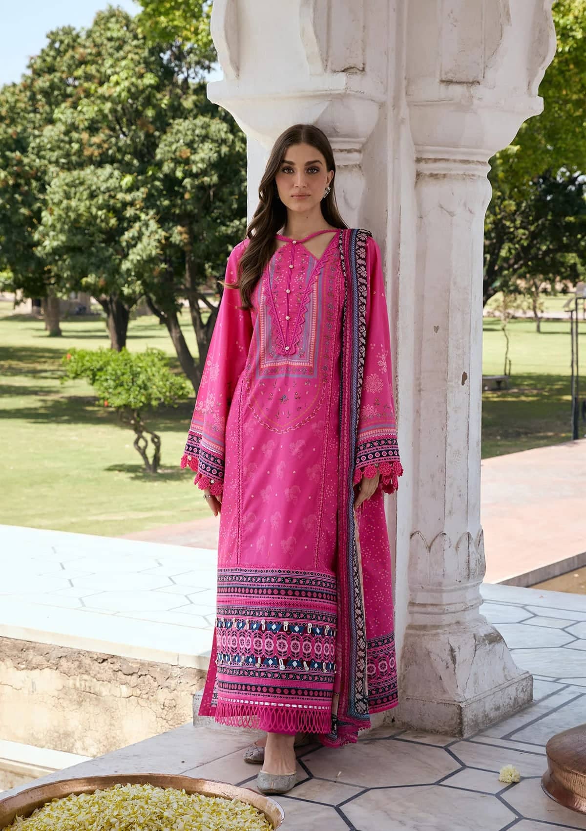 img_kahf_lawn_awwal_boutique