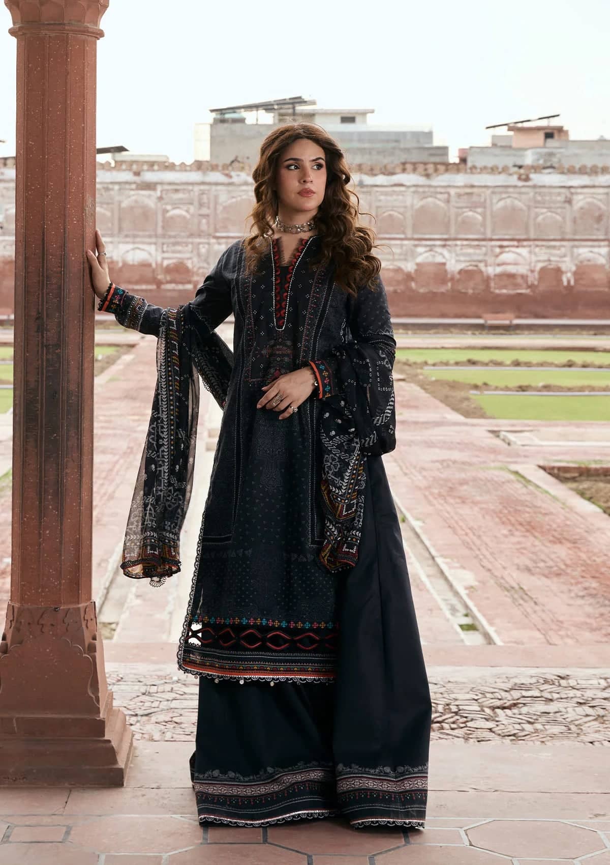 img_kahf_lawn_awwal_boutique