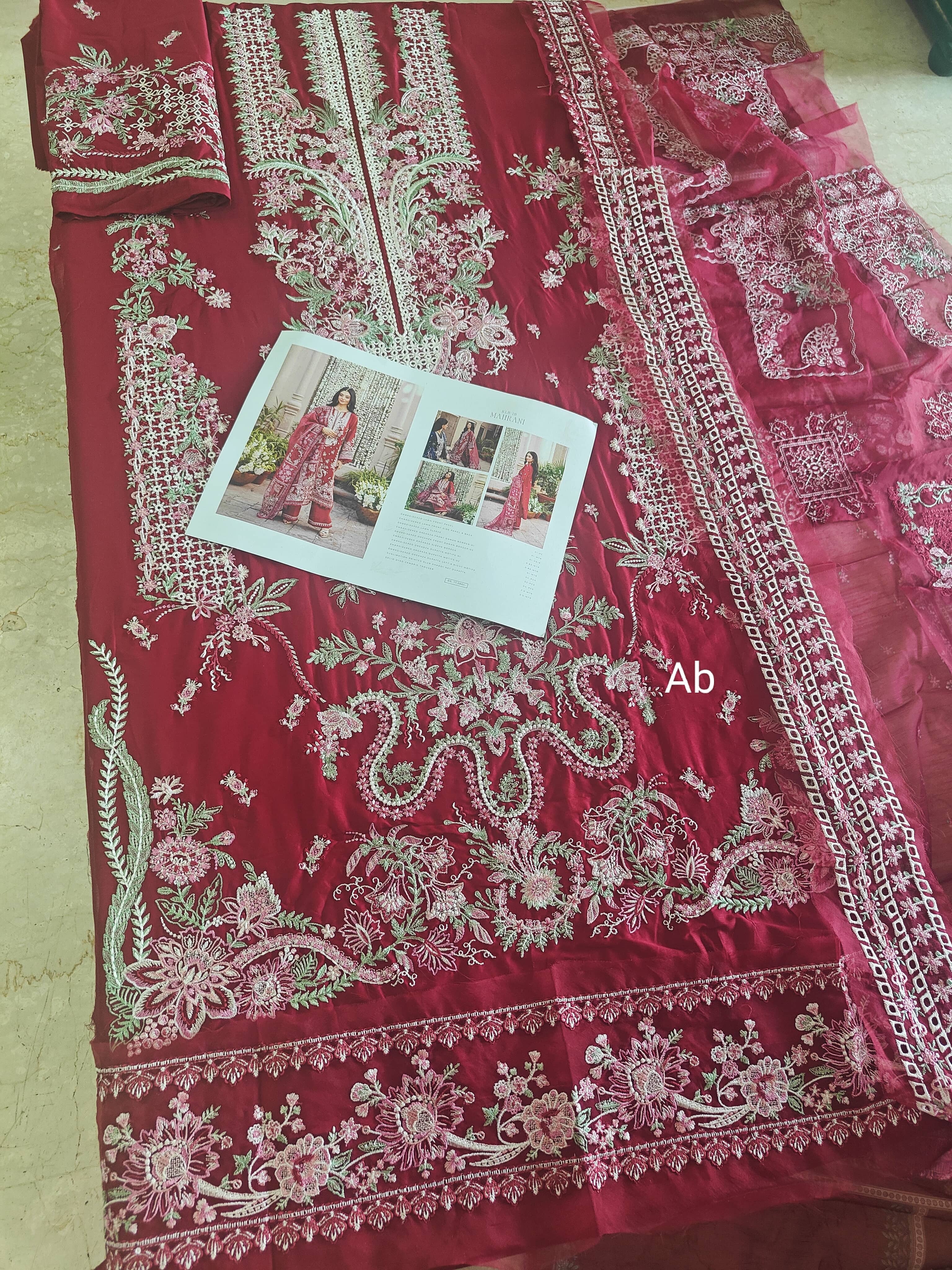 Sale‼️Open Pic/Kahf Premium Lawn 26/KLB-1B MAHRANI MAHRANI