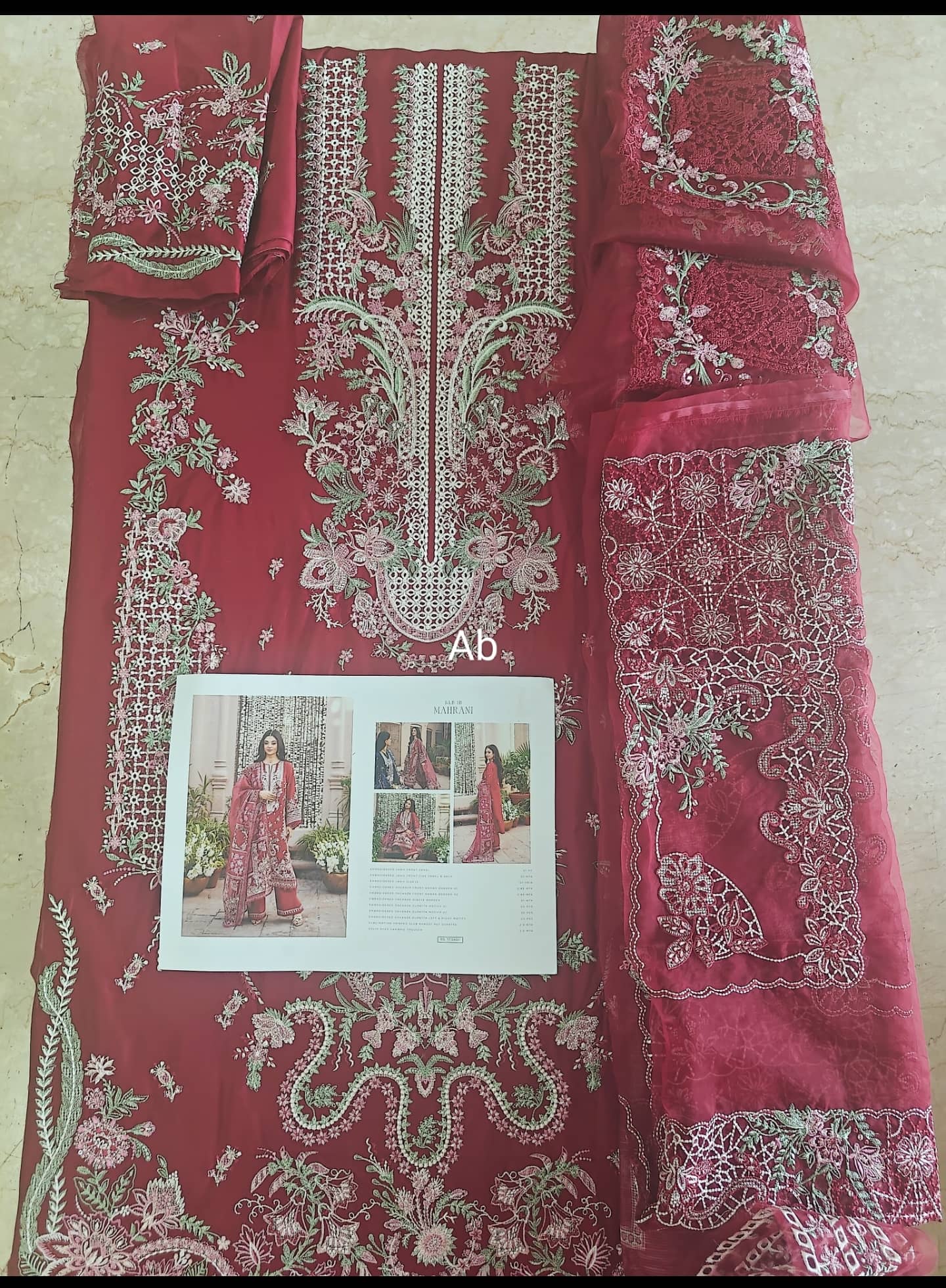 Sale‼️Open Pic/Kahf Premium Lawn 26/KLB-1B MAHRANI MAHRANI