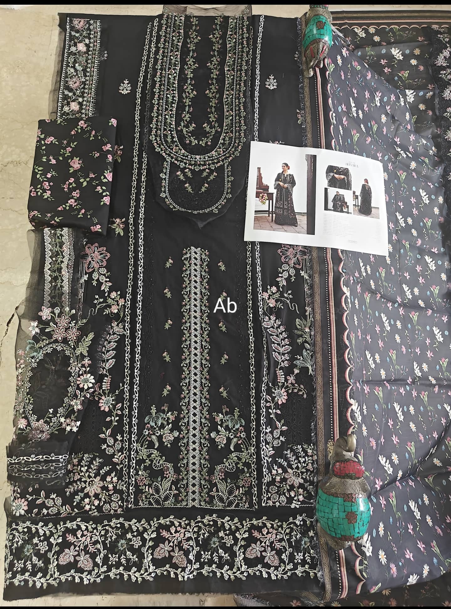 img_kahf_premium_lawn_awwal_boutique