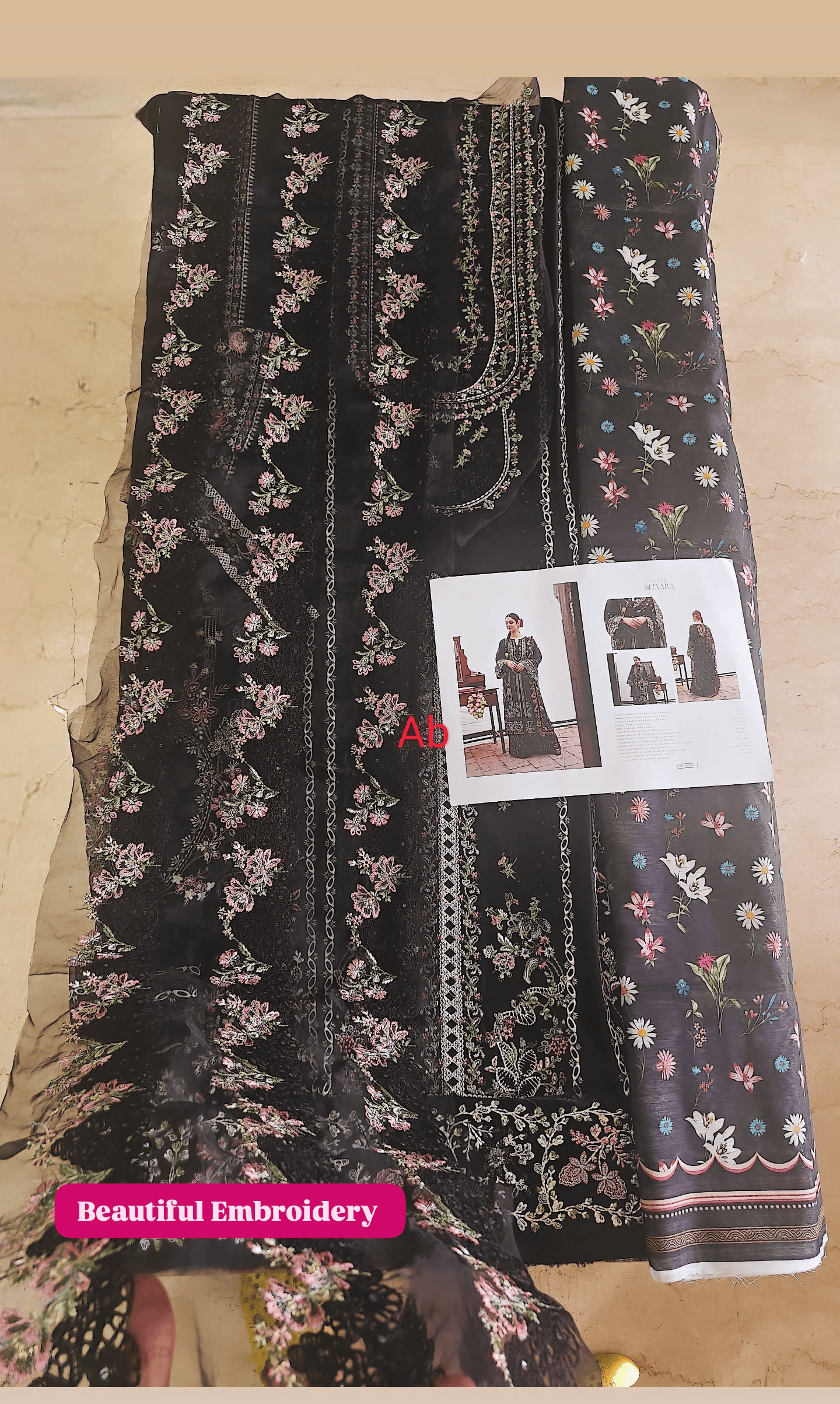 Sale‼️Open Pic/Kahf Premium Lawn 26/KLB-3B SIYAARA