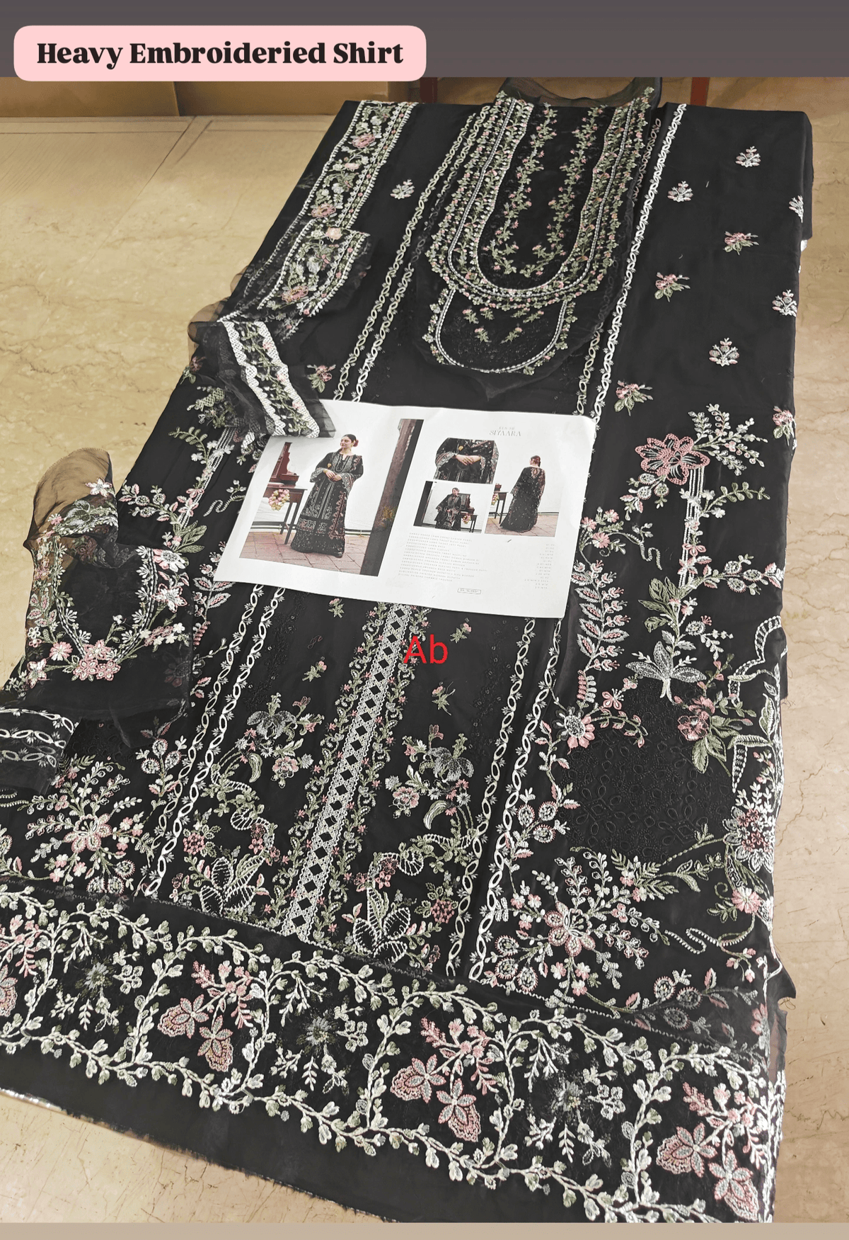 Sale‼️Open Pic/Kahf Premium Lawn 26/KLB-3B SIYAARA