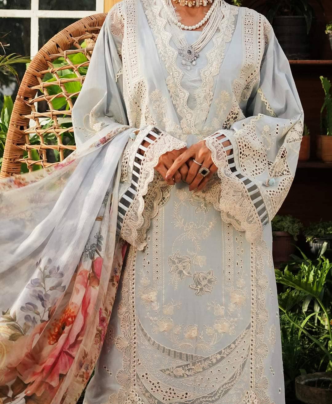 img_kahf_lawn_24_awwal_boutique