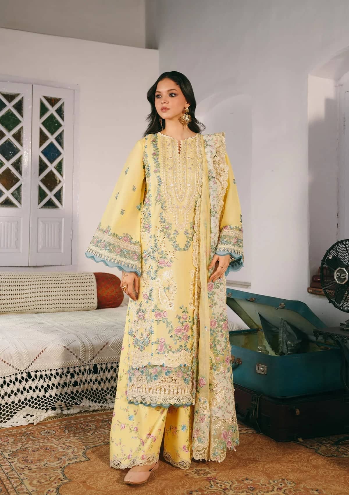 img_kahf_premium_lawn_collection_awwal_boutique