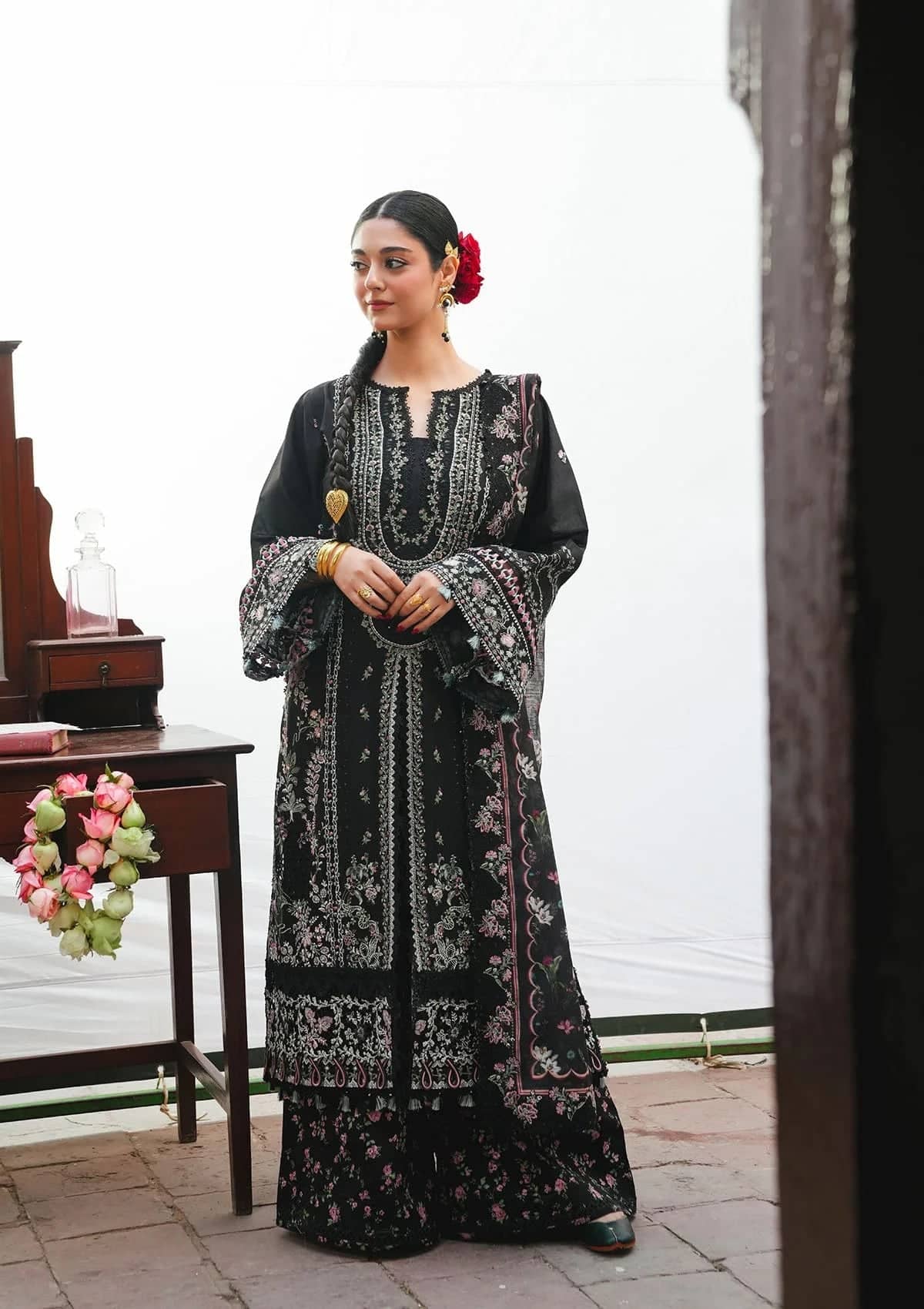 Kahf Premium Lawn 26/KLB-3B SIYAARA