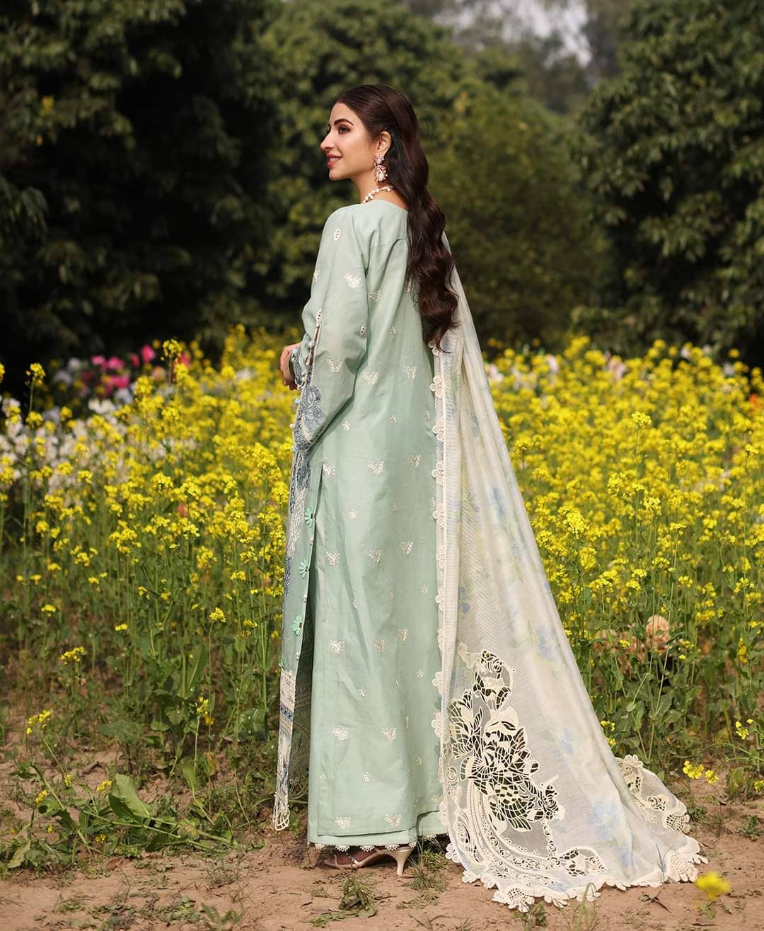 img_kahf_premium_lawn_awwal_boutique