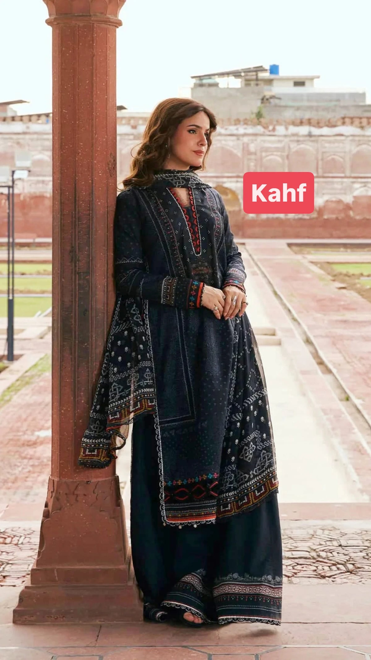 Sale‼️Spotted in Kahf Aangan Luxury Casuals/5A-Gul-E-Siyah