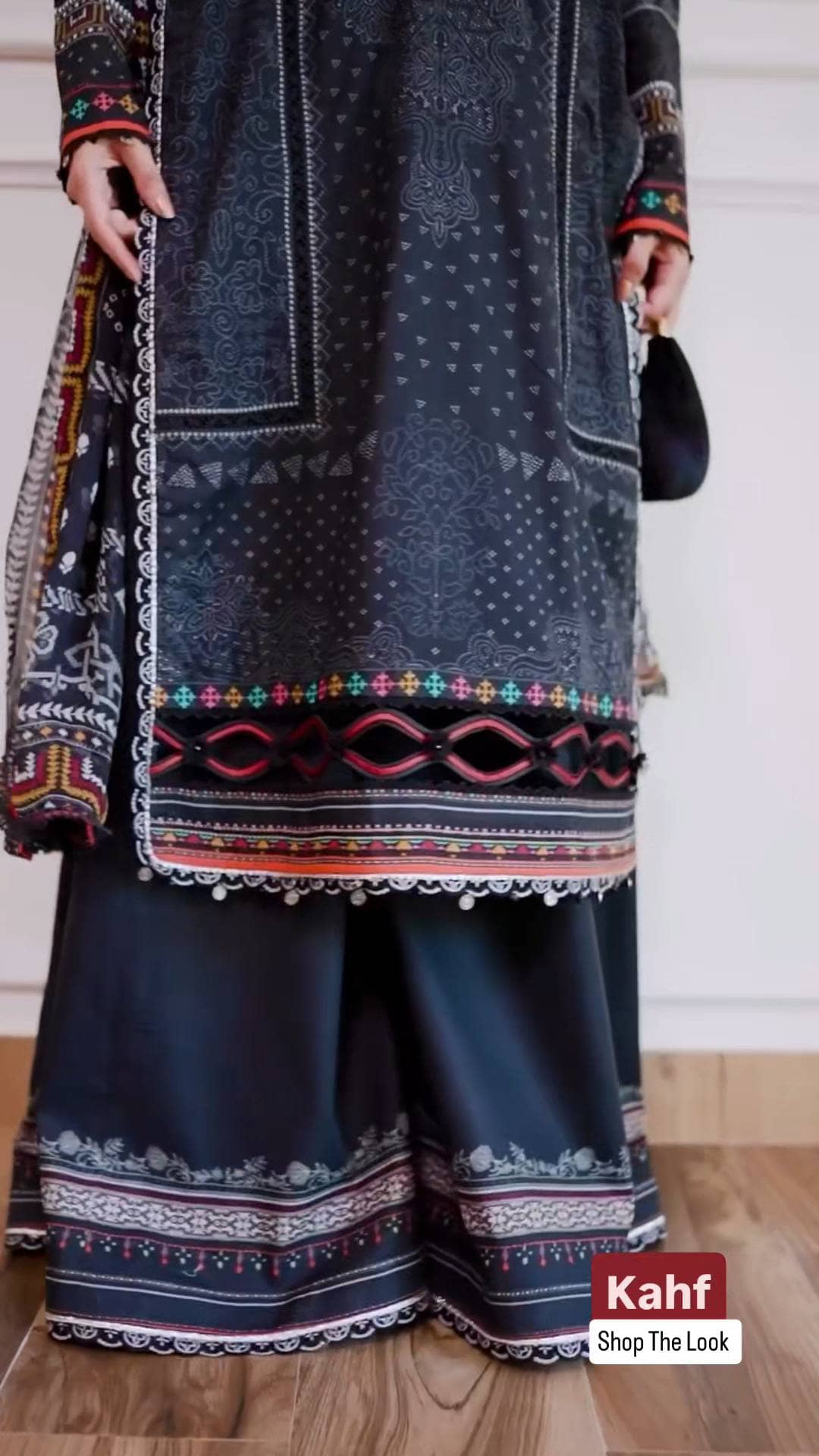 Sale‼️Spotted in Kahf Aangan Luxury Casuals/5A-Gul-E-Siyah