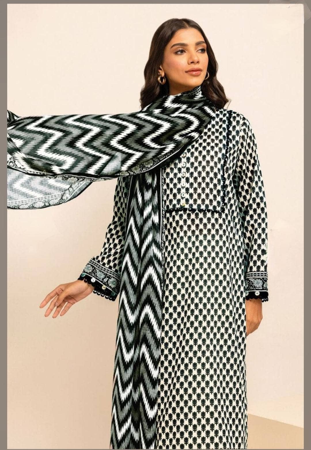 img_khaadi_lawn_24_awwal_boutique