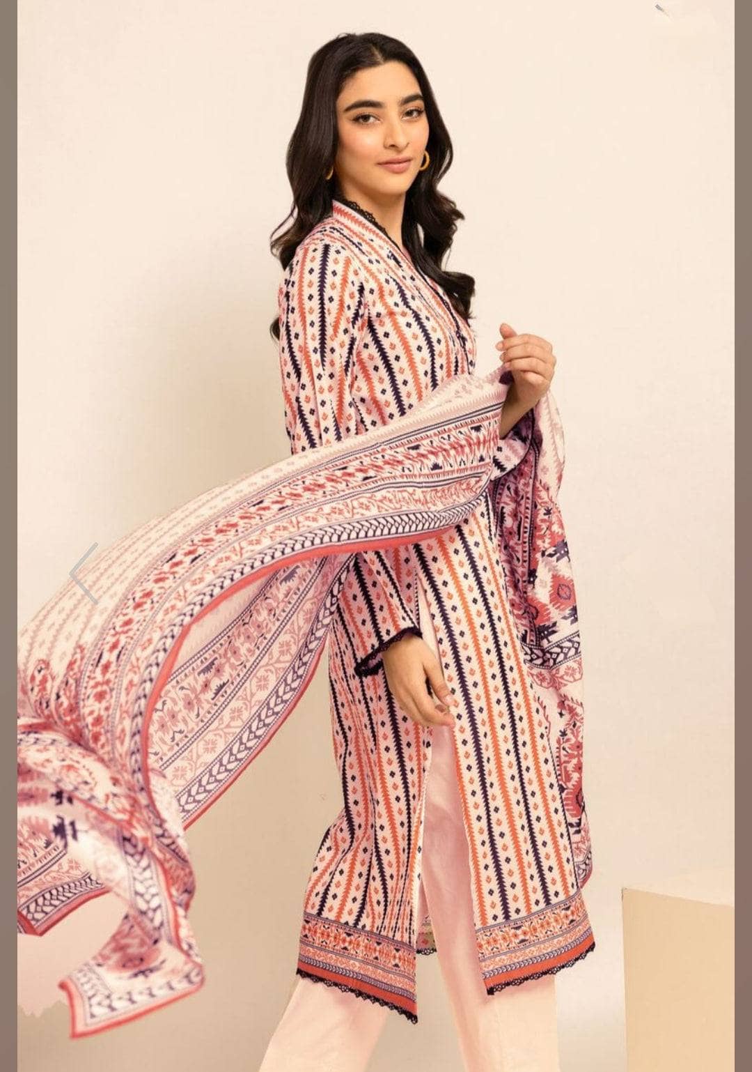 img_khaadi_lawn_23_awwal_boutique