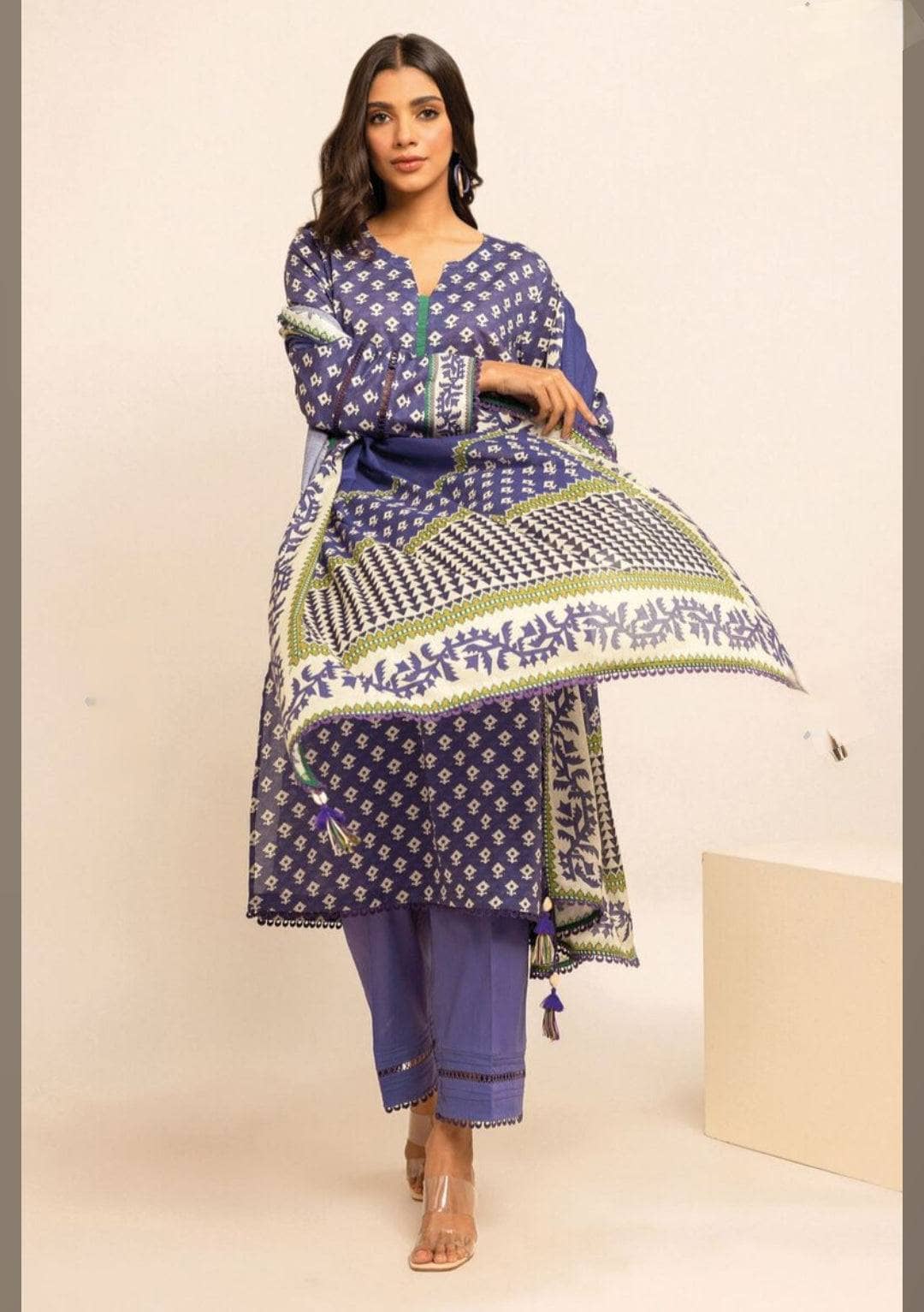 img_khaadi_lawn_24_awwal_boutique
