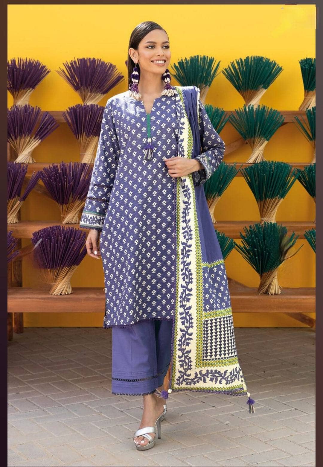 img_khaadi_lawn_24_awwal_boutique