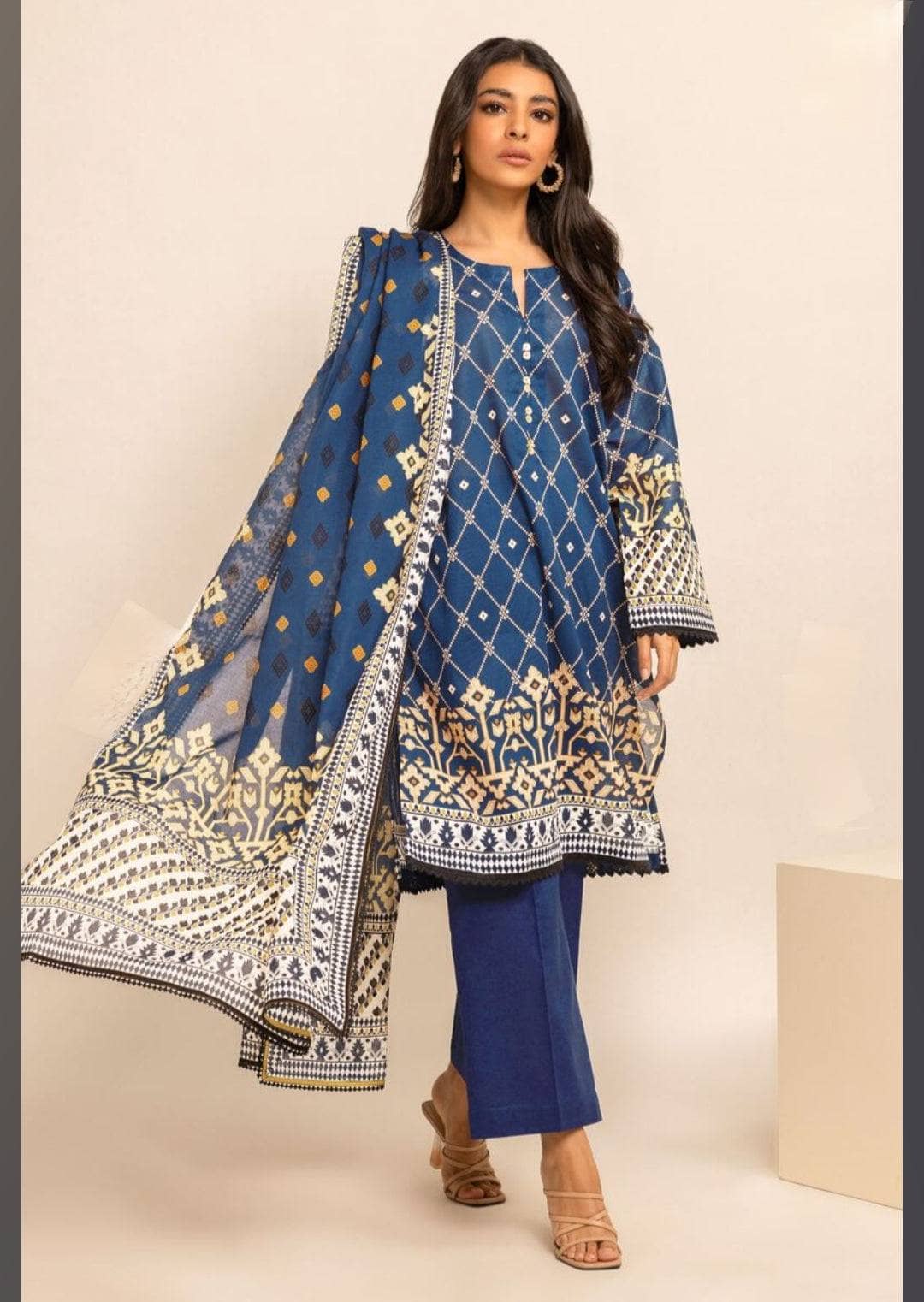 img_khaadi_lawn_24_awwal_boutique