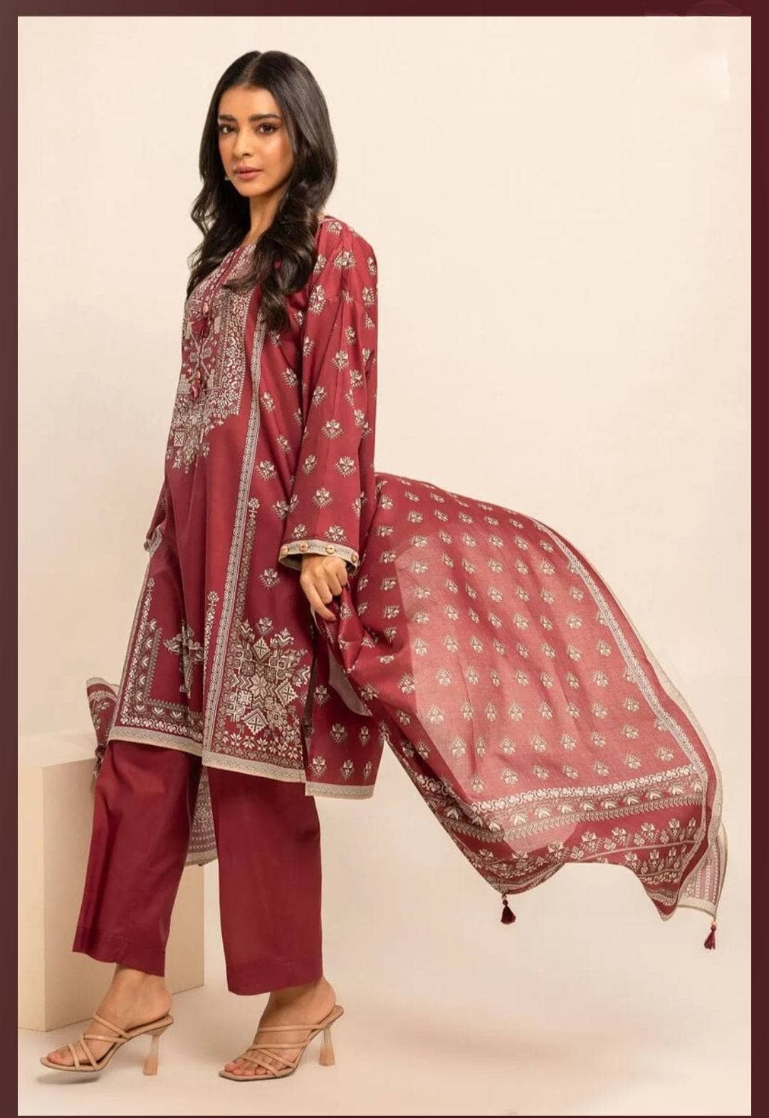 img_khaadi_lawn_23_awwal_boutique