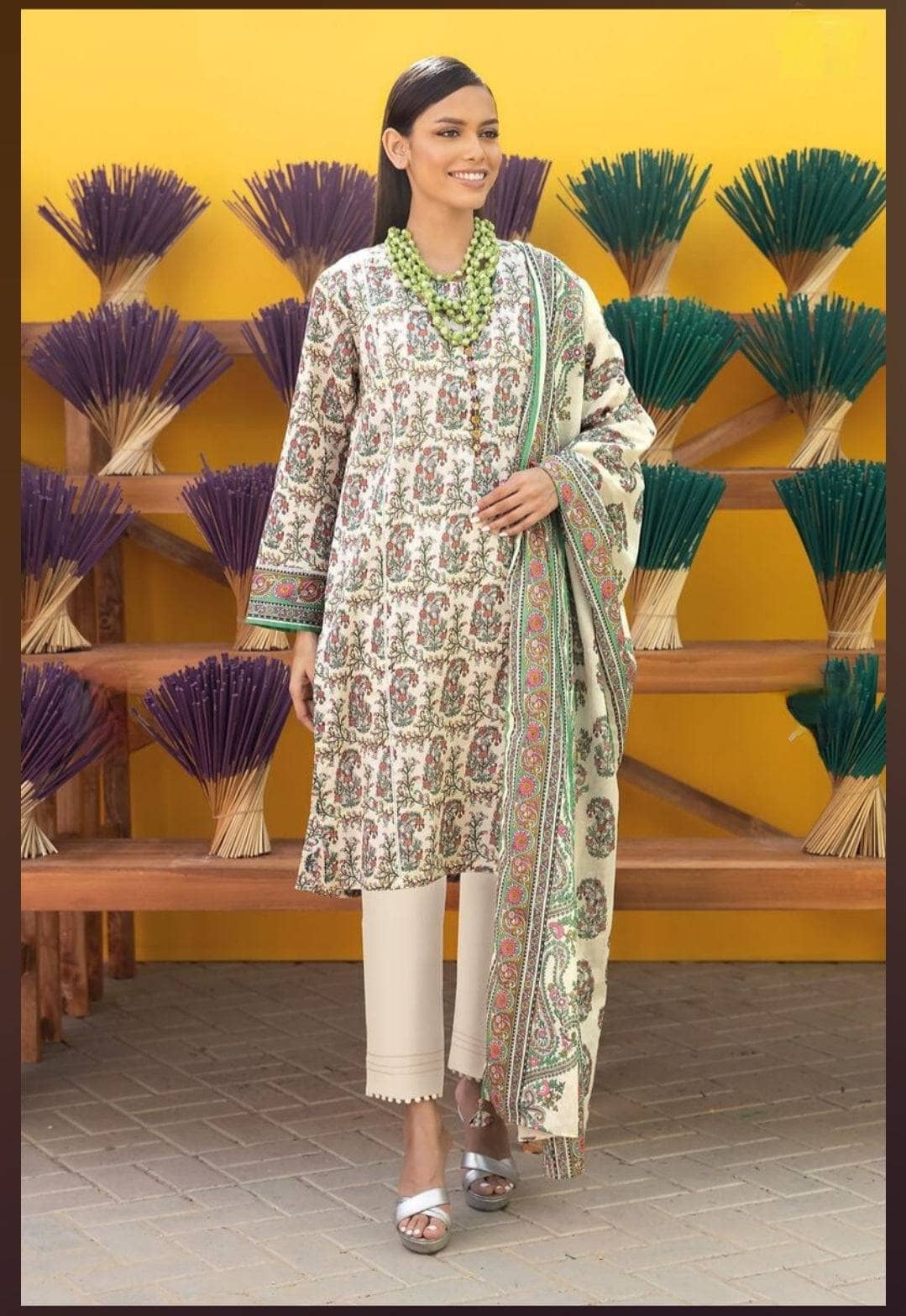 img_khaadi_lawn_24_awwal_boutique