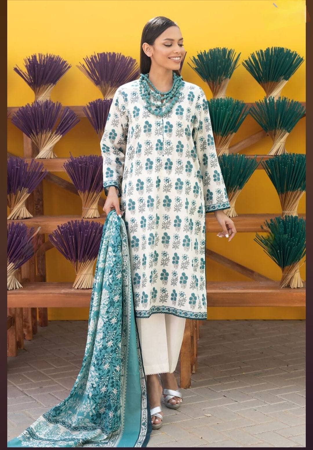 img_khaadi_lawn_24_awwal_boutique