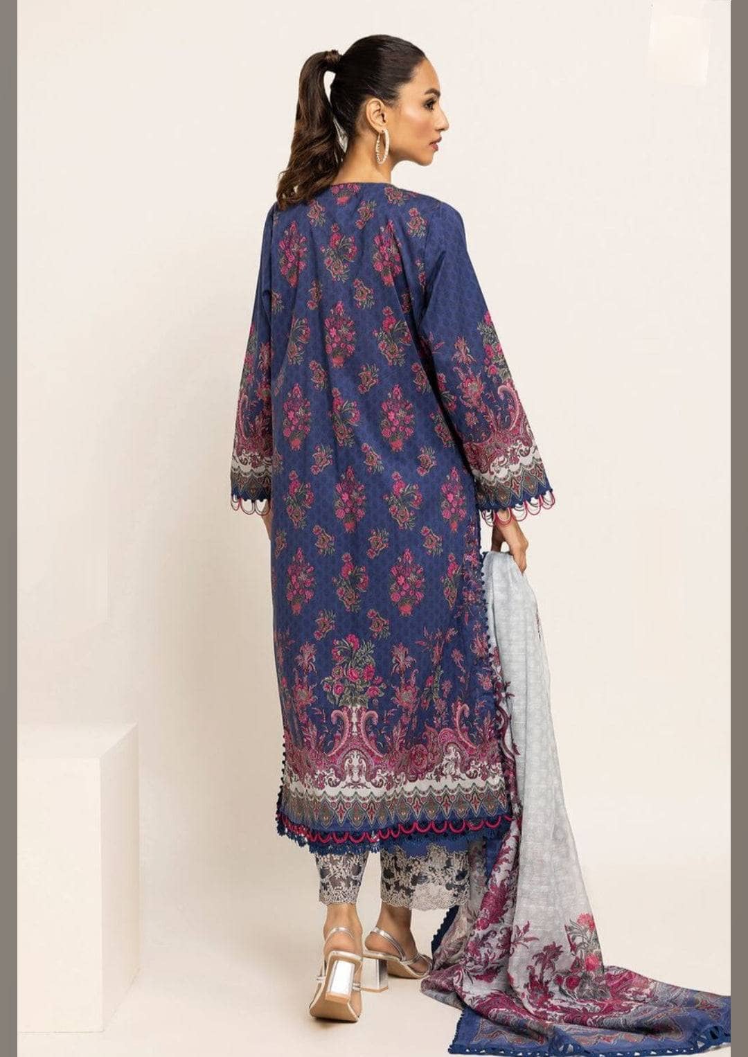 Khaadi Luxury Lawn Collection Khaadi Lawn 24/BCS230908/Shirt Dupatta Bottom Set