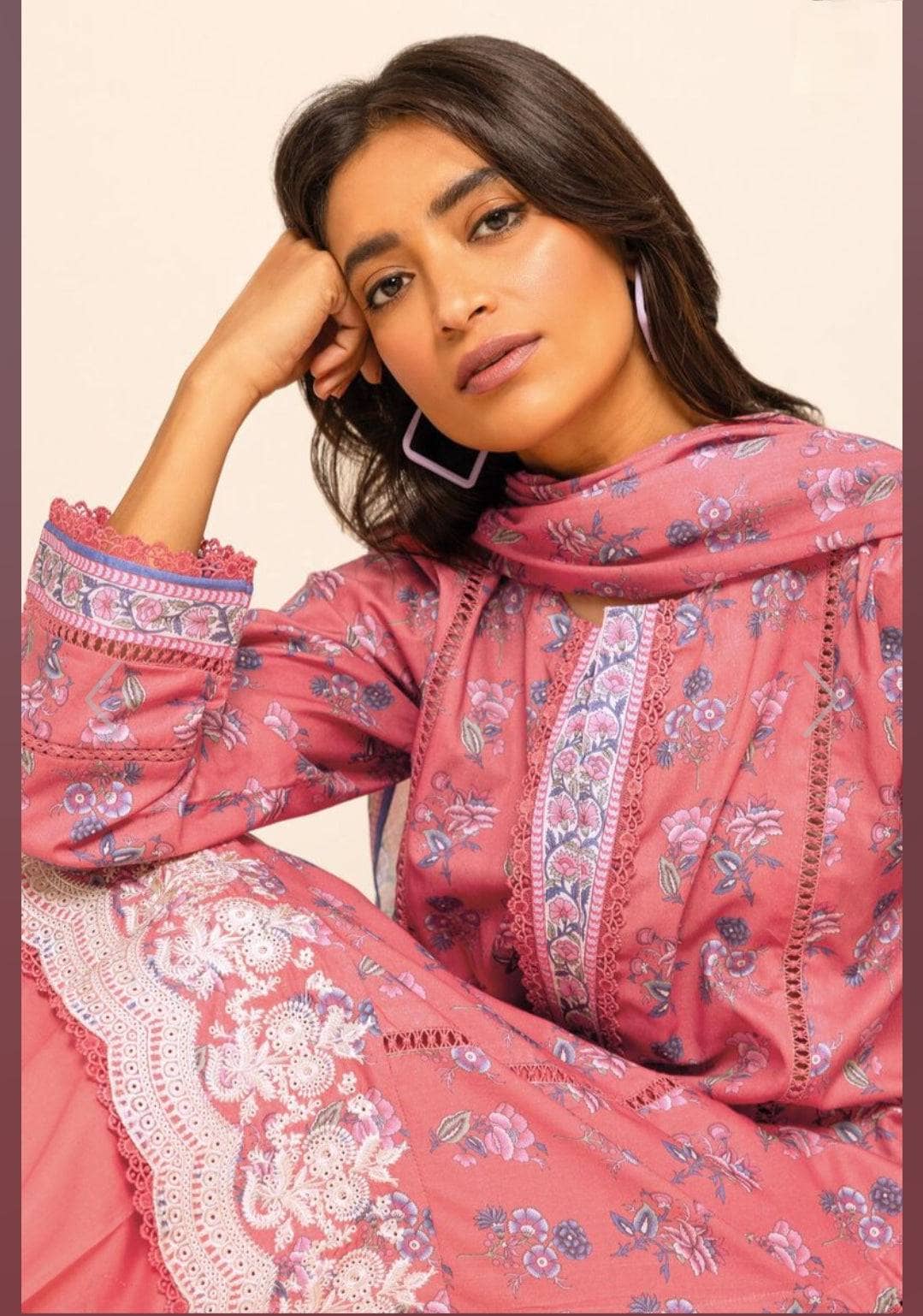 img_khaadi_lawn_24_awwal_boutique