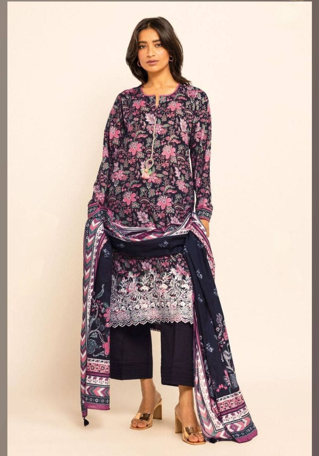 img_khaadi_lawn_24_awwal_boutique