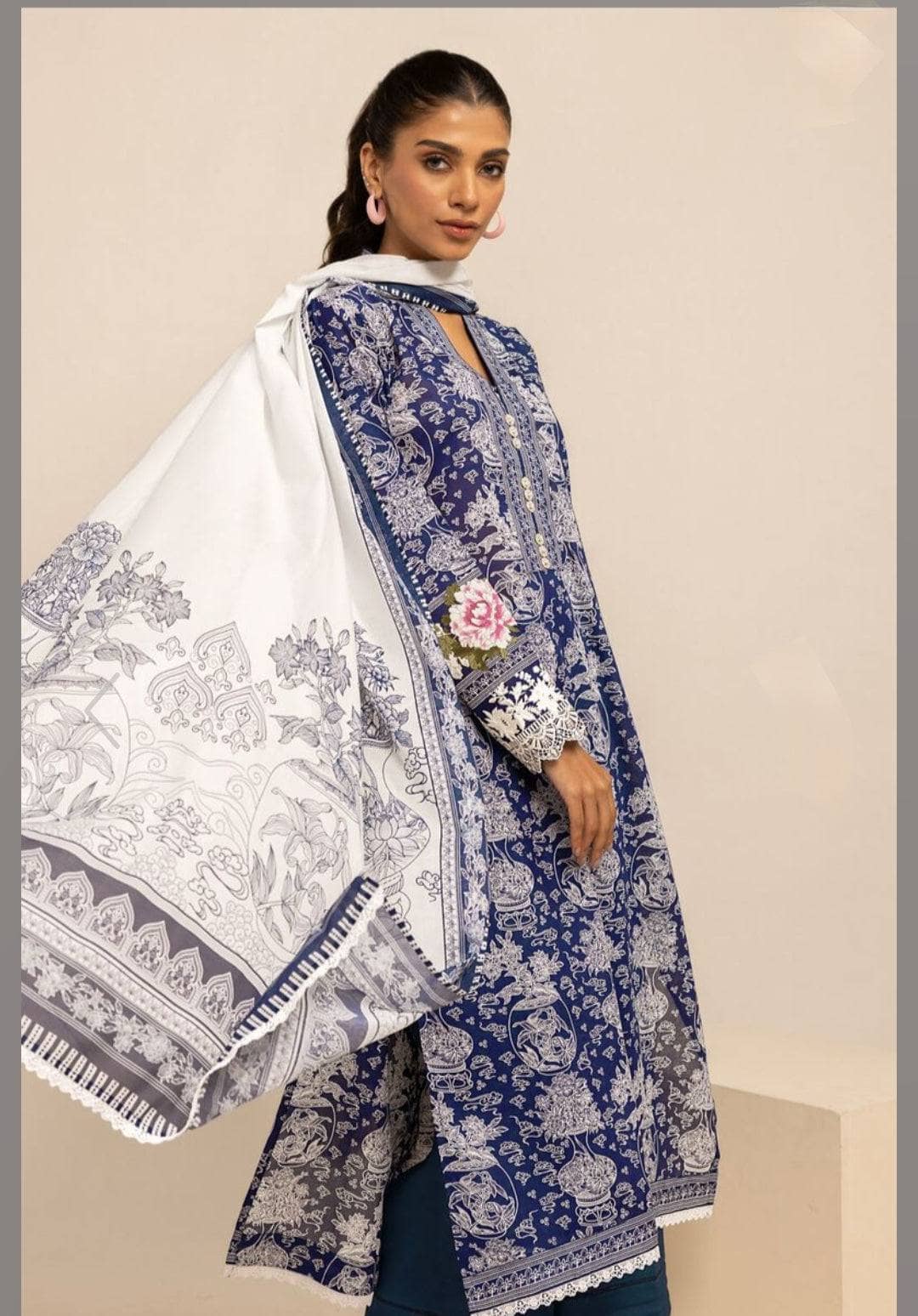 img_khaadi_lawn_23_awwal_boutique
