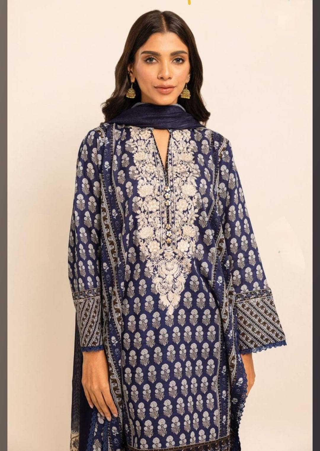 img_khaadi_lawn_24_awwal_boutique