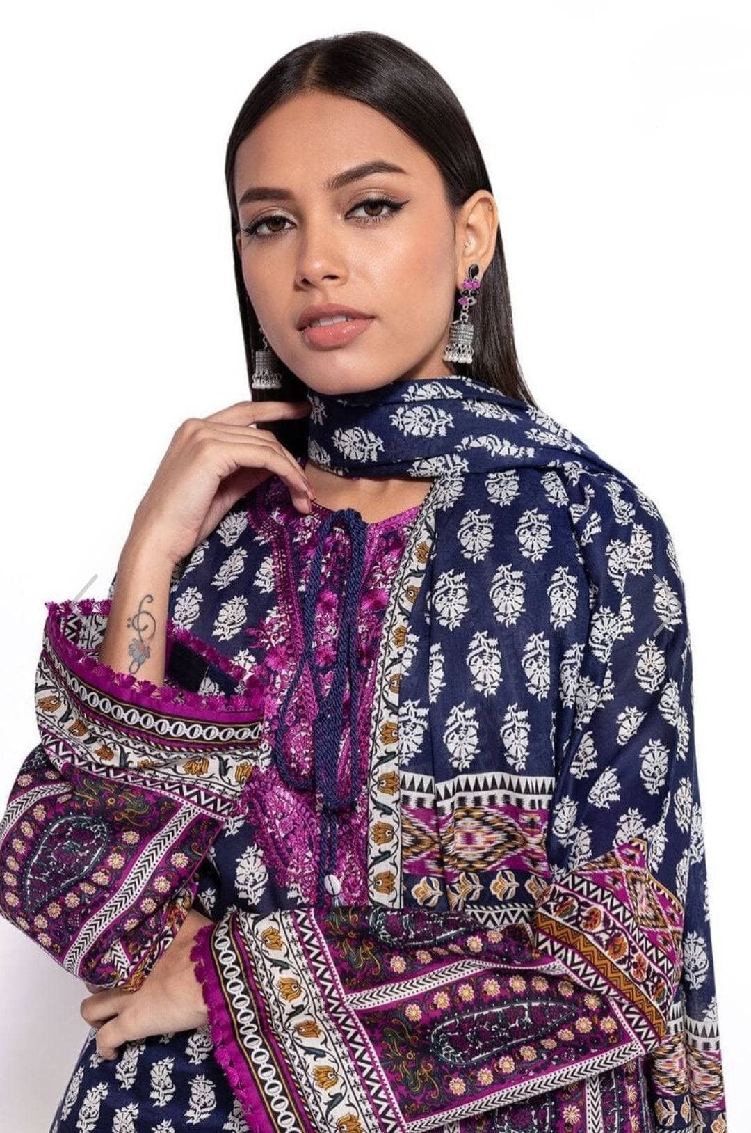 img_khaadi_lawn_24_awwal_boutique