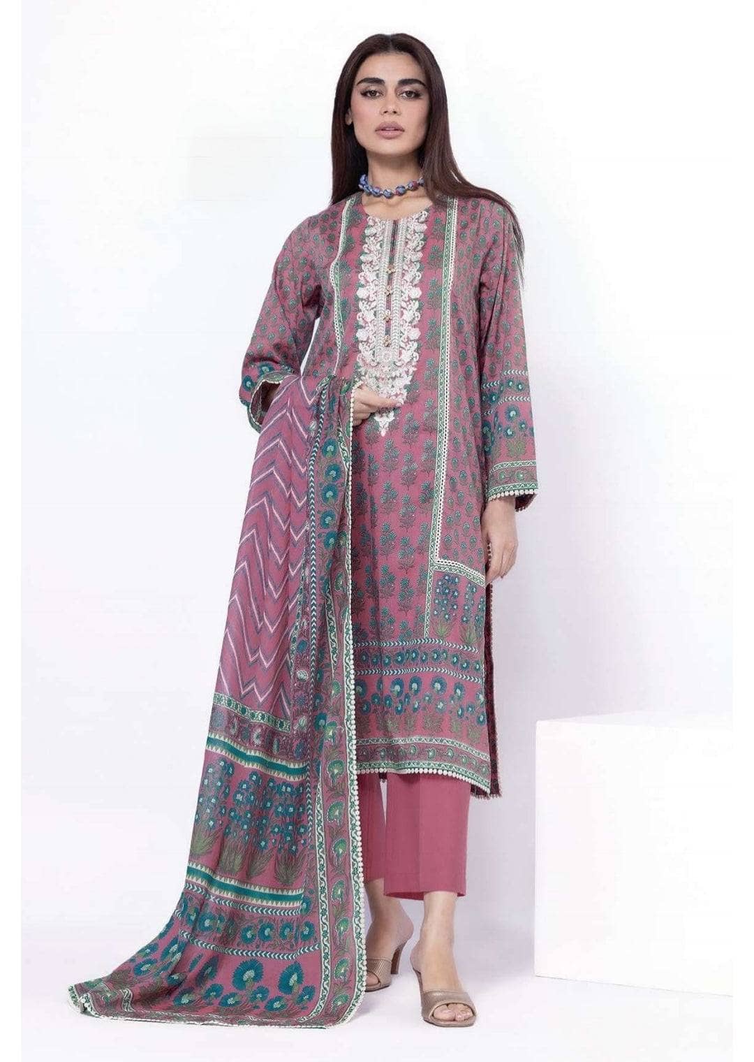 img_khaadi_lawn_25_awwal_boutique