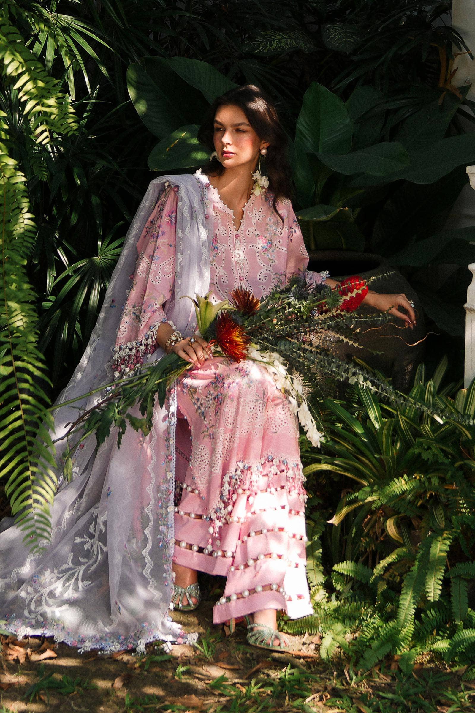 img_sana_safinaz_luxury_lawn_25_awwal_boutique