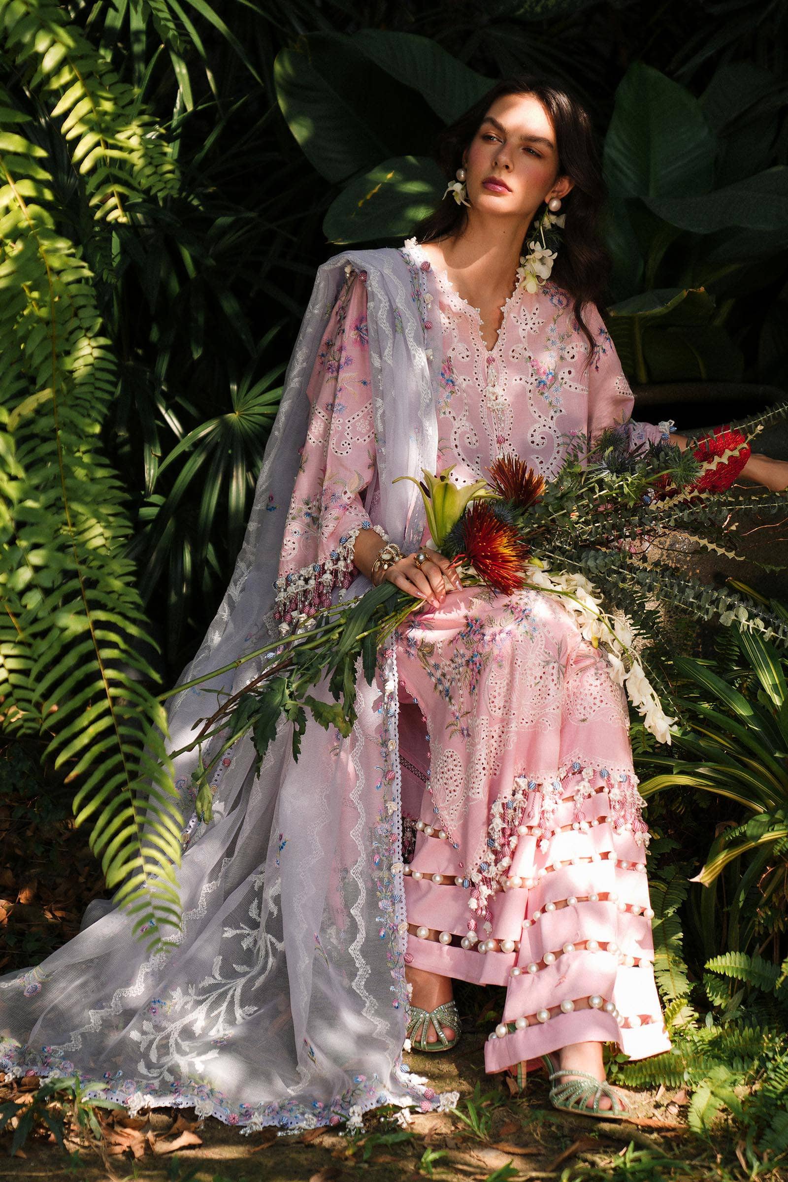 img_sana_safinaz_luxury_lawn_25_awwal_boutique