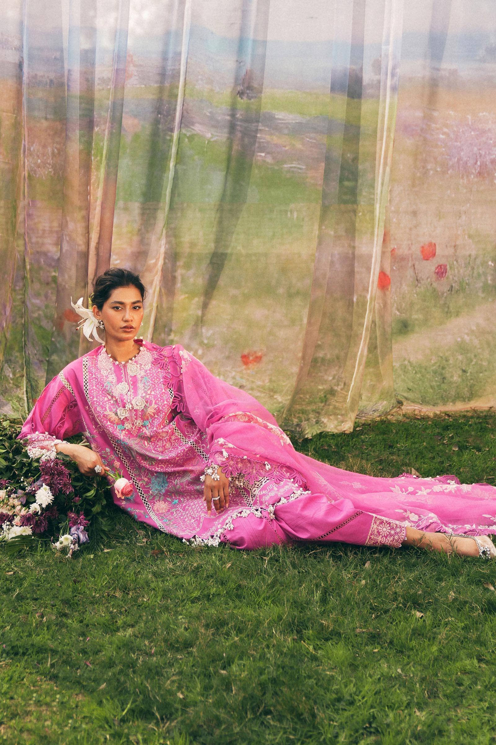 img_sana_safinaz_luxury_lawn_25_awwal_boutique