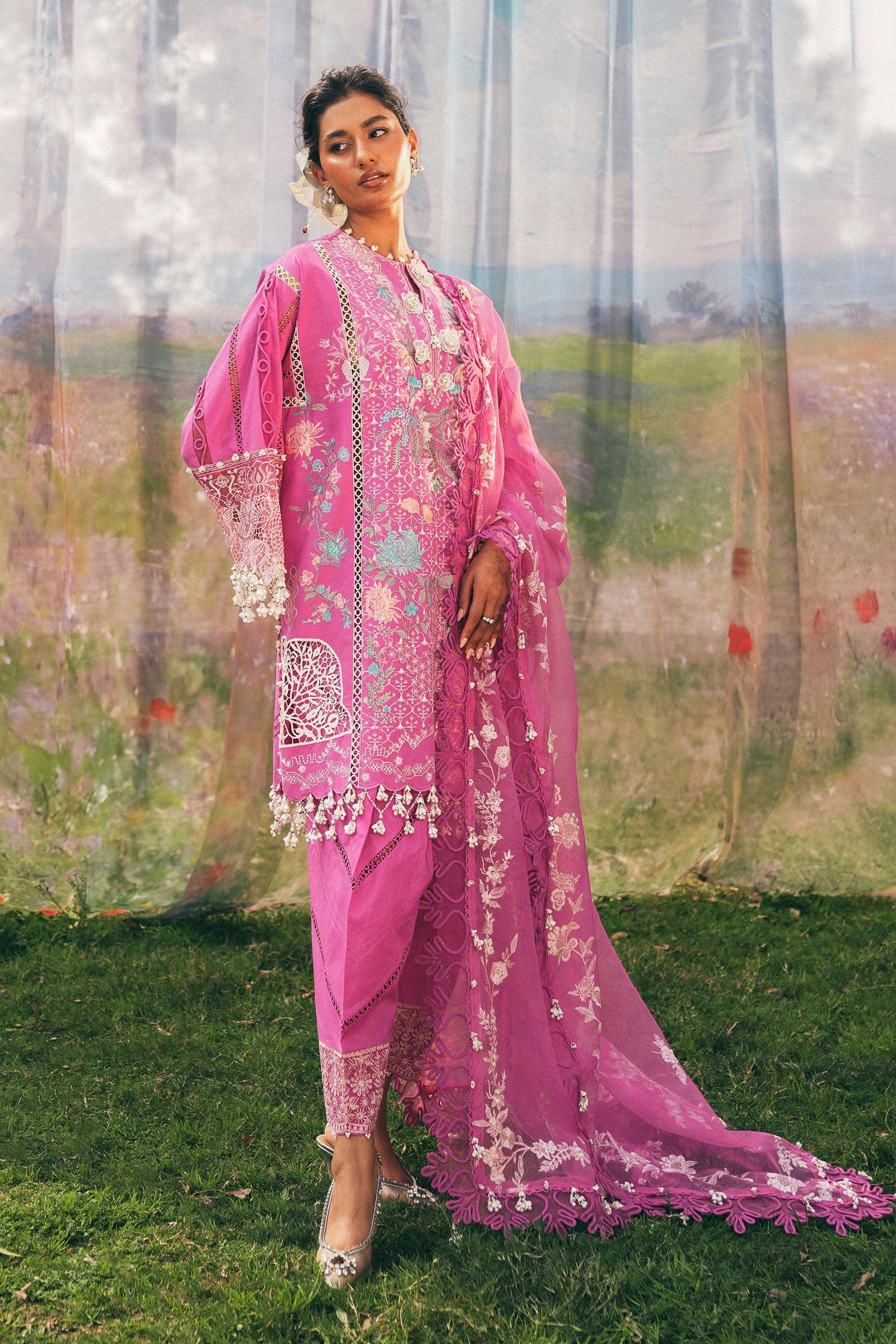 img_sana_safinaz_luxury_lawn_25_awwal_boutique