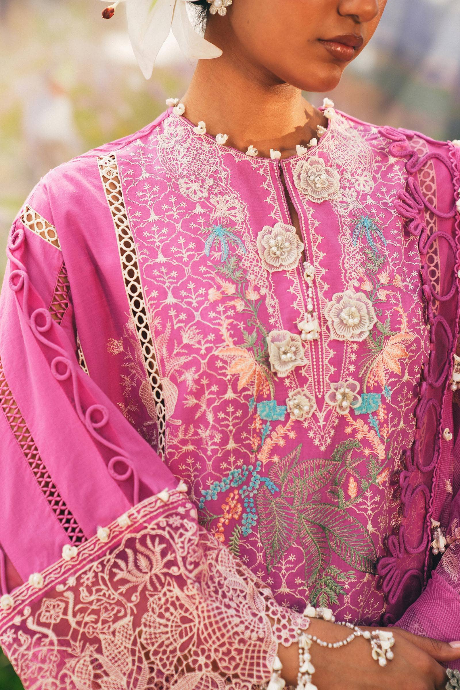 img_sana_safinaz_luxury_lawn_25_awwal_boutique