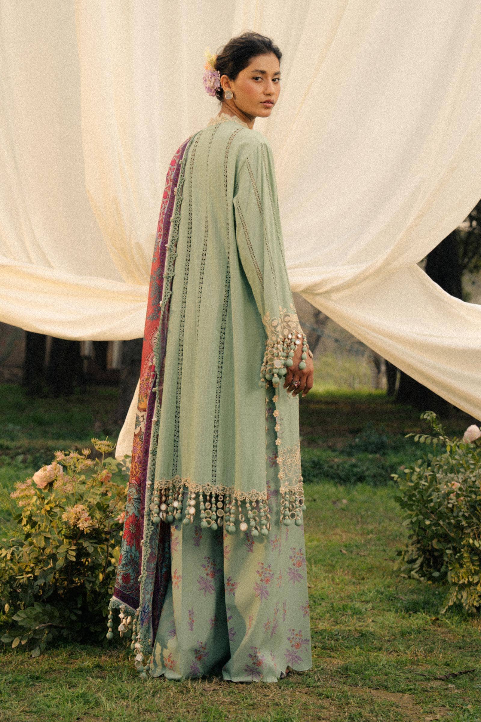 Sana Safinaz Luxury Lawn 25/7B