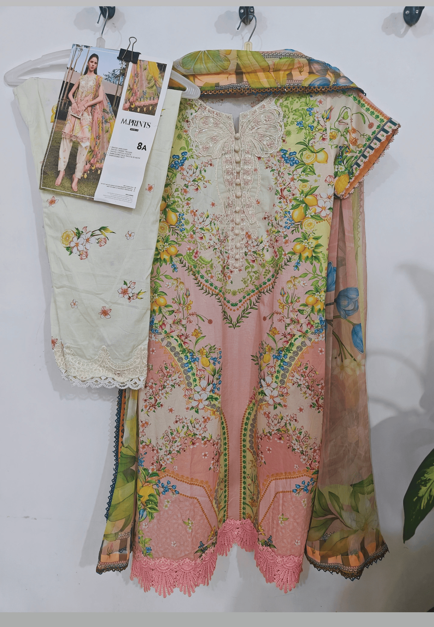 img_stitched_mprints_awwal_boutique