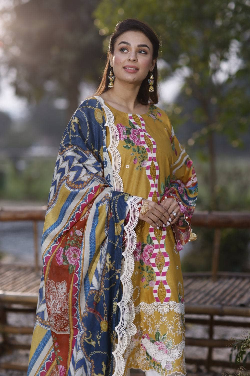 img_manara_by_maria_asif_baig_awwal_boutique
