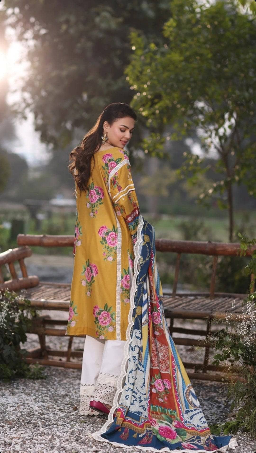 img_manara_by_maria_asif_baig_awwal_boutique