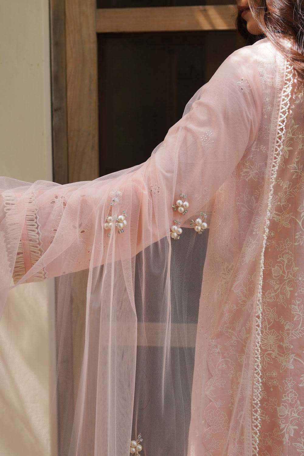 img_manara_by_maria_asif_beig_lawn_awwal_boutique