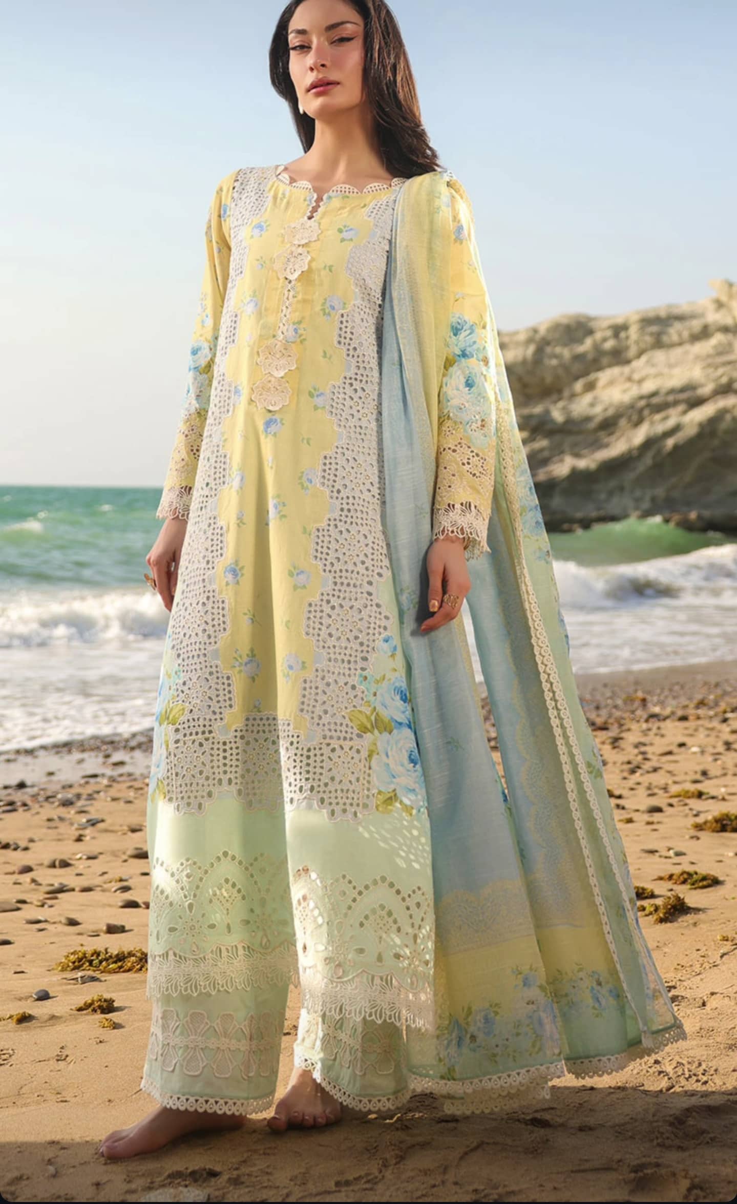 img_manra_lawn_awwal_boutique