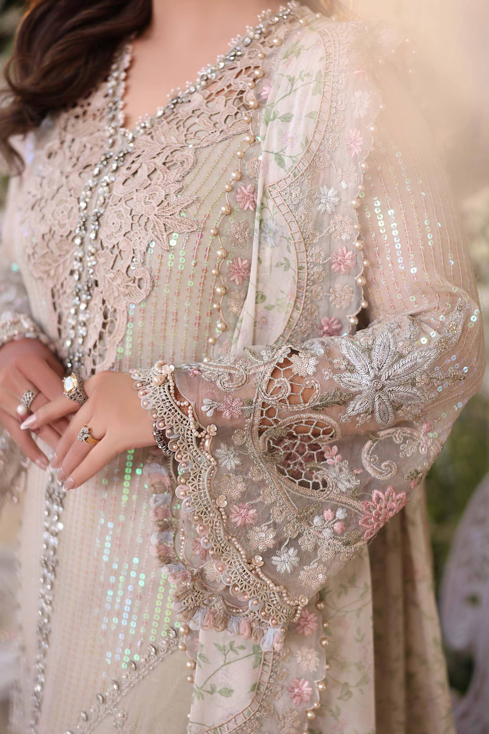 Hot🔥Seller/Maria B Chiffon 26/D-07/Ivory Beige