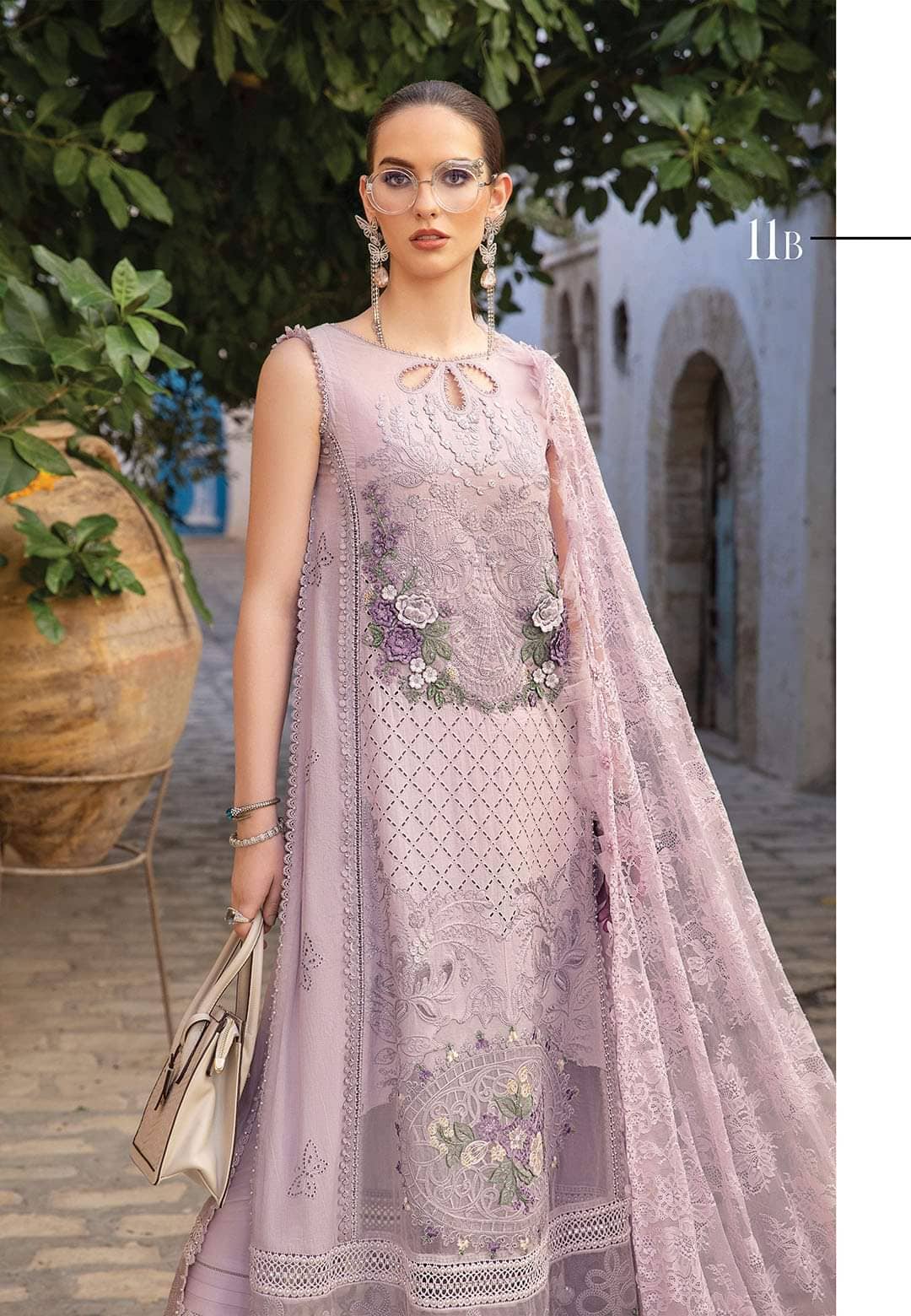 img_maria_b_lawn_24_awwal_boutique