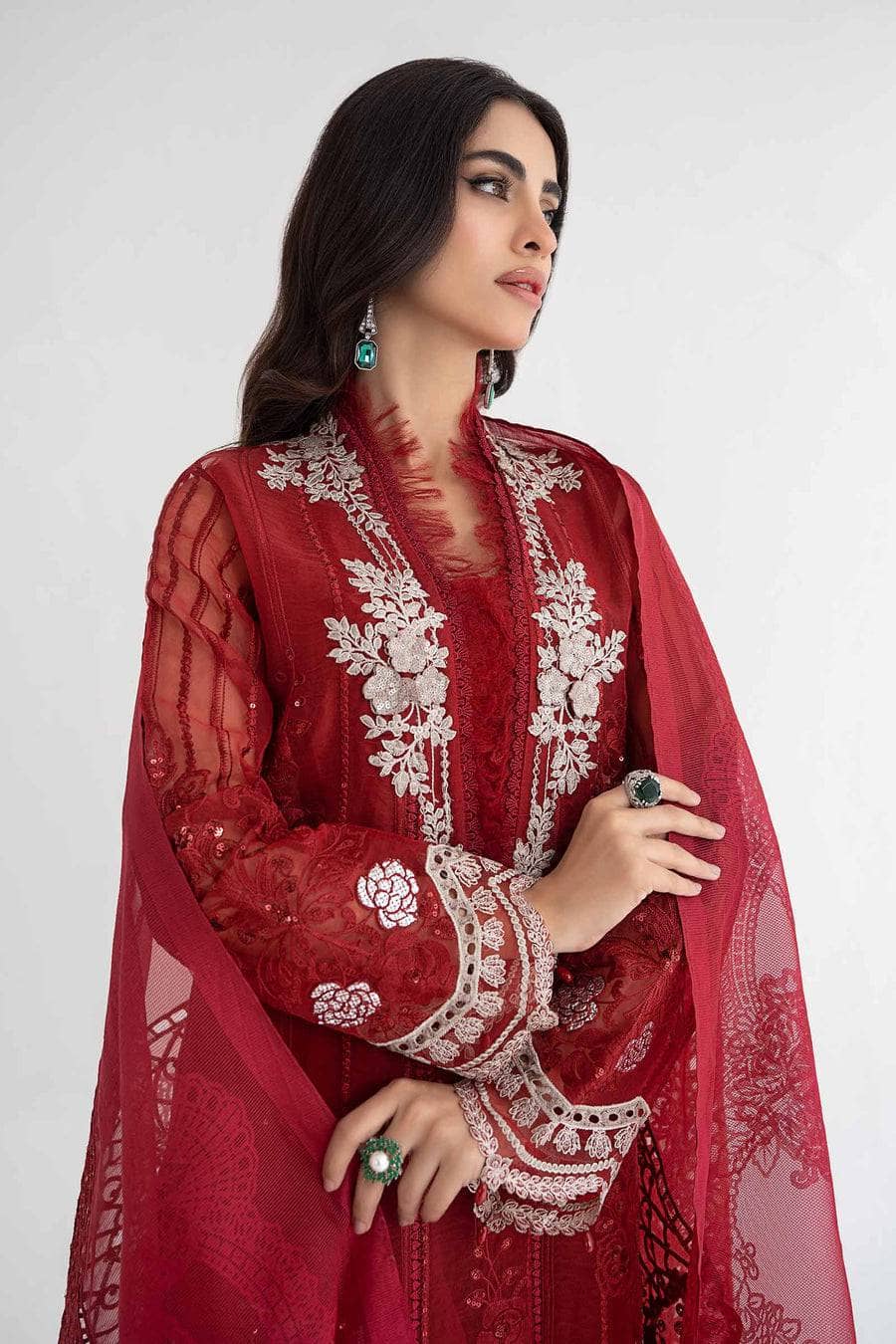 img_maria_b_lawn_24_awwal_boutique